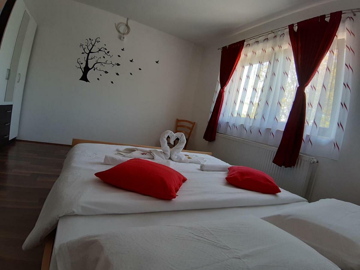 House Naomi Apartment Grabovac  Exterior photo